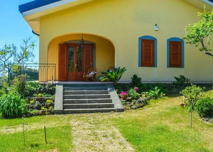 'nduccia Villa *